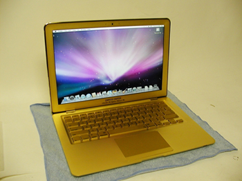 Apple Macbook Air in oro