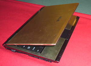 Notebook Asus in oro