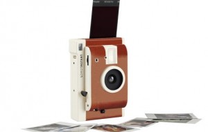 Lomo’Instant